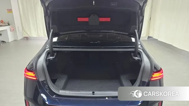 BMW 5 Series (G60) id 3477431 из Кореи 11