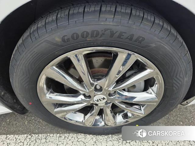 Kia The New Carnival id 4378005 из Кореи 11