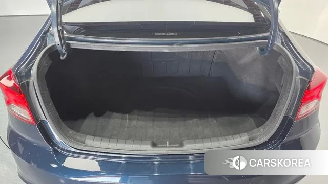 Hyundai The New Avante AD id 3345132 из Кореи 11