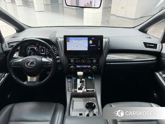 Lexus LM id 4341788 из Китая 11