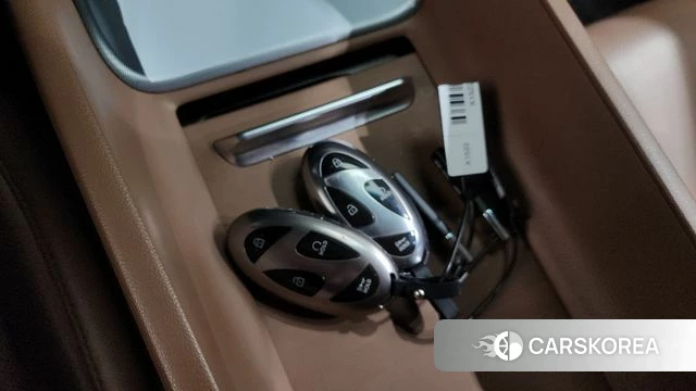 Hyundai Grandeur (GN7) id 4443258 из Кореи 11