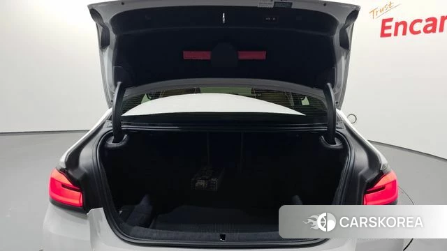 BMW 5 Series (G30) id 3898833 из Кореи 11