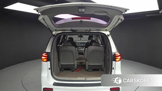 Kia The New Carnival id 4563359 из Кореи 11
