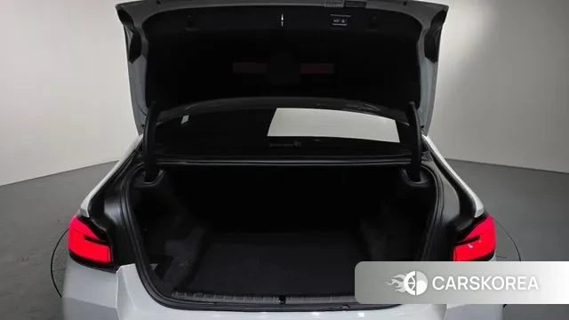 BMW 5 Series (G30) id 3483349 из Кореи 11