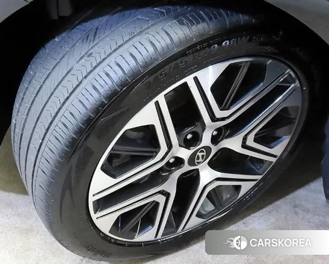 Hyundai Grandeur (GN7) id 3462689 из Кореи 11