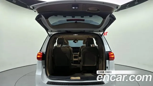 Kia The New Carnival id 2922483 из Кореи 11