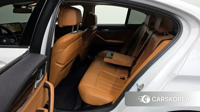 BMW 5 Series (G30) id 3546513 из Кореи 11