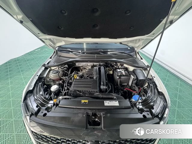 Volkswagen Lavida id 4335918 из Китая 11