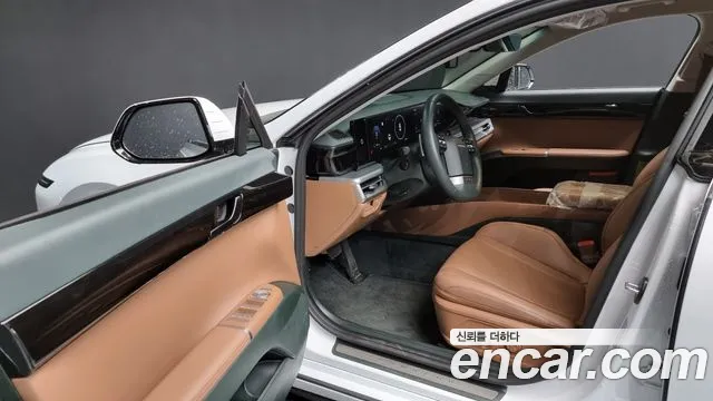 Hyundai Grandeur (GN7) id 2564971 из Кореи 11