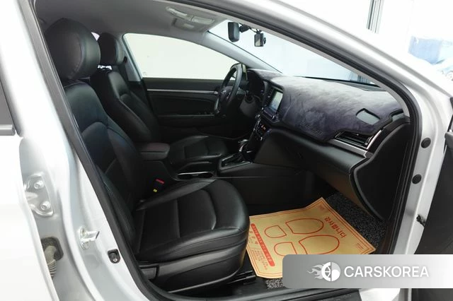 Hyundai Avante AD id 4269399 из Кореи 11