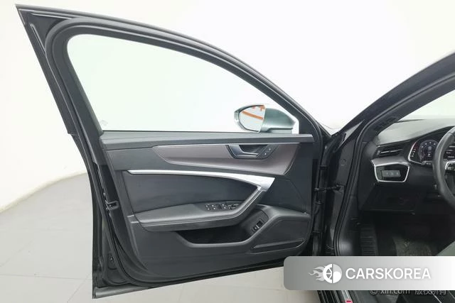 Audi A6L id 4210634 из Китая 11