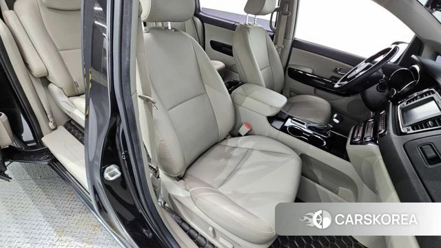 Kia The New Carnival id 4465576 из Кореи 11