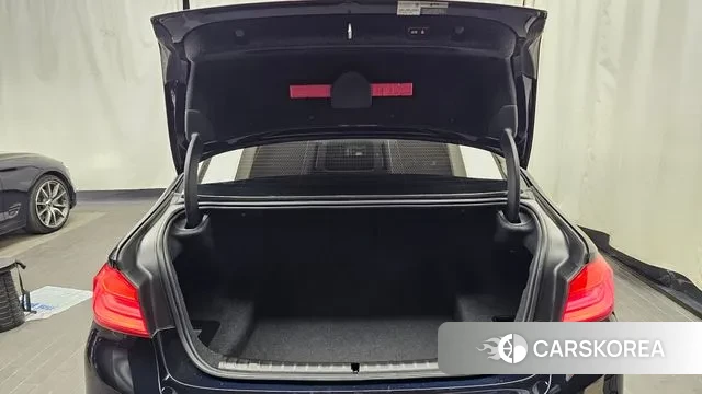 BMW 5 Series (G30) id 3646928 из Кореи 11