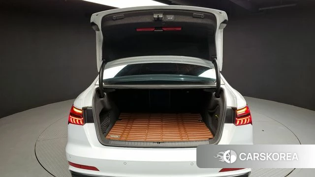 Audi A6 (C8) id 3904698 из Кореи 11