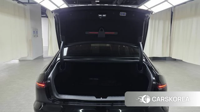 Hyundai Grandeur (GN7) id 3934588 из Кореи 11