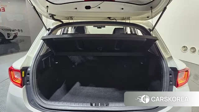 Kia Stonic id 3636793 из Кореи 11