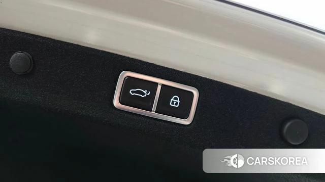 Hyundai Grandeur Hybrid (GN7) id 3798952 из Кореи 11