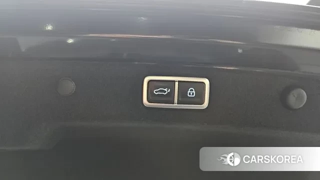 Hyundai Grandeur Hybrid (GN7) id 3426402 из Кореи 11