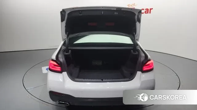 BMW 5 Series (G30) id 2969355 из Кореи 11