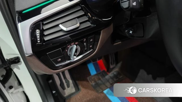 BMW 5 Series (G30) id 4917001 из Кореи 11