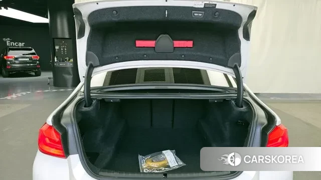 BMW 5 Series (G30) id 3779263 из Кореи 11