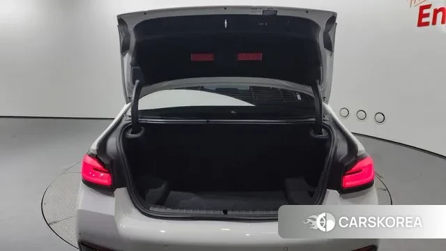 BMW 5 Series (G30) id 2900778 из Кореи 11