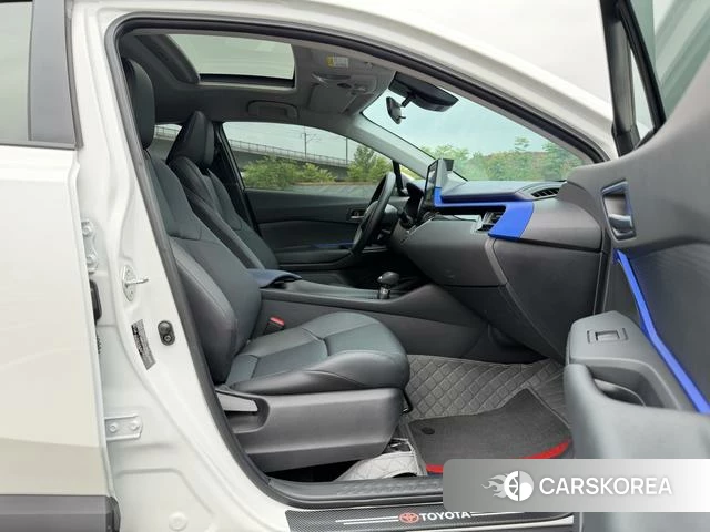 Toyota C-HR id 4348824 из Китая 11