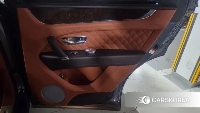 Bentley Bentayga id 3284627 из Кореи 11