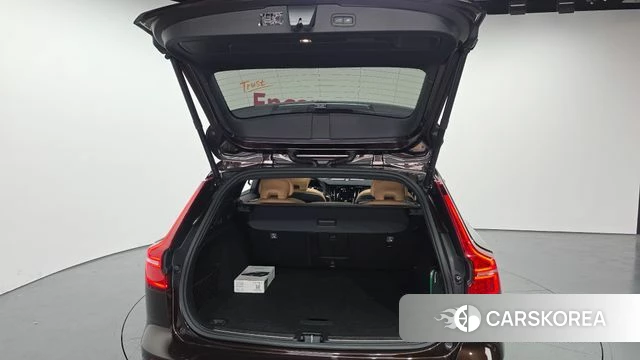 Volvo V60 Cross-Country 2nd Generation id 3840061 из Кореи 11