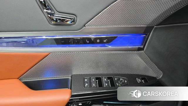 BMW 7 Series (G70) id 4194024 из Кореи 11