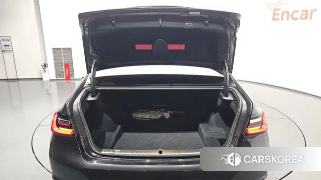 BMW 7 Series (G11) id 2890809 из Кореи 11