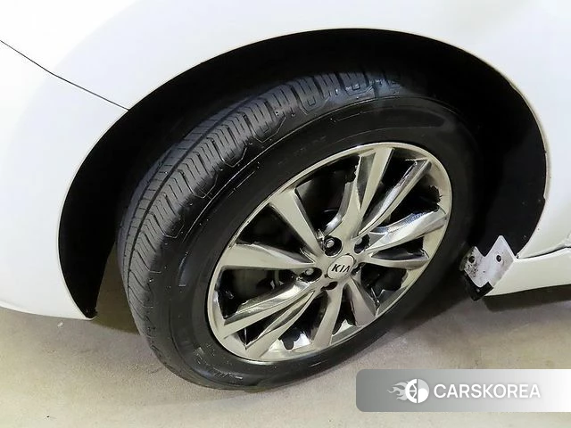 Kia The New Carnival id 4900523 из Кореи 11