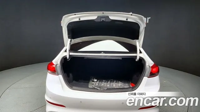 Hyundai Avante AD id 2937286 из Кореи 11