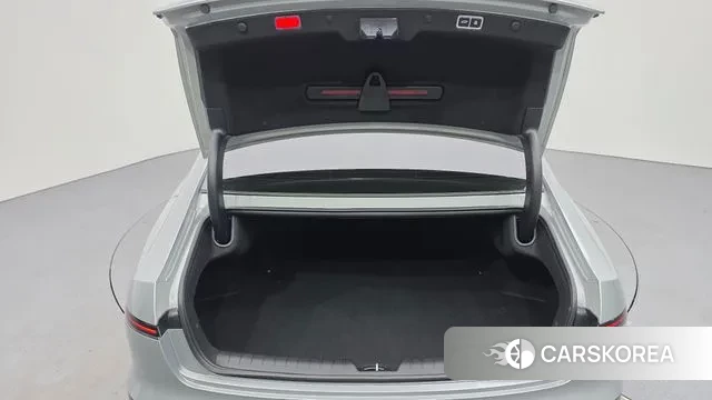 Hyundai Grandeur (GN7) id 3571426 из Кореи 11