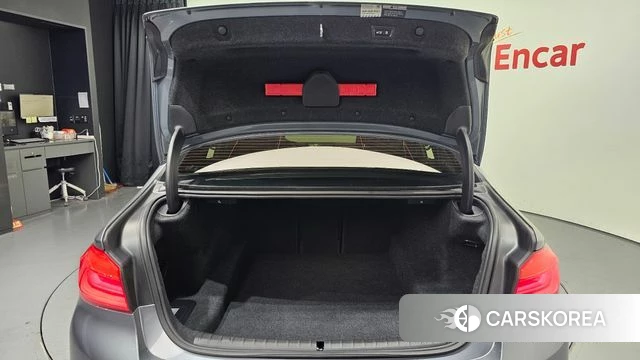 BMW 5 Series (G30) id 4020660 из Кореи 11