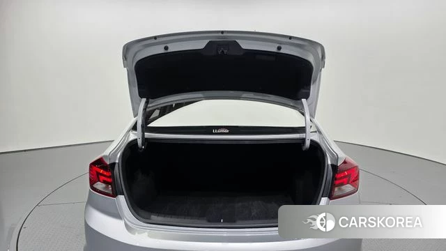 Hyundai The New Avante AD id 4525665 из Кореи 11