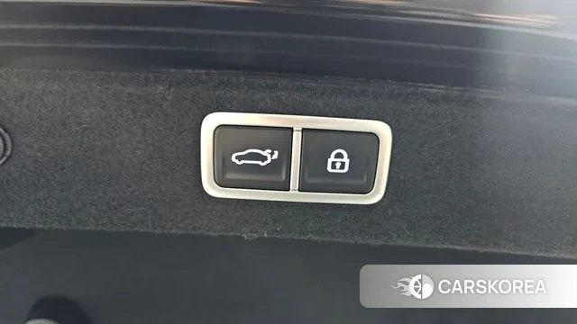 Hyundai Grandeur (GN7) id 3472459 из Кореи 11