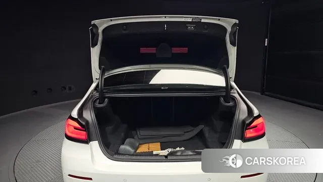 BMW 5 Series (G30) id 3354960 из Кореи 11