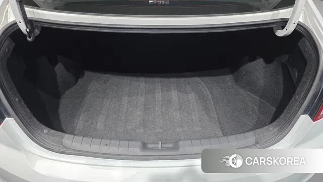 Hyundai The New Avante AD id 3772826 из Кореи 11