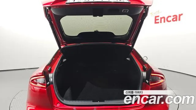 Kia Stinger id 2757935 из Кореи 11