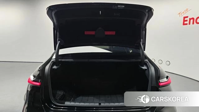 BMW 7 Series (G70) id 4408001 из Кореи 11