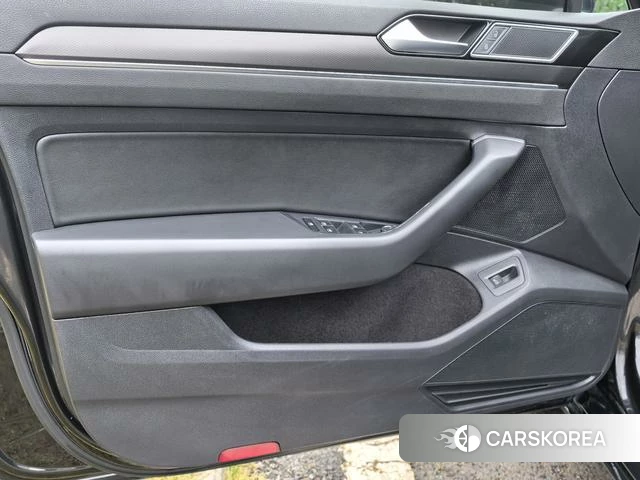 Volkswagen Magotan id 4275615 из Китая 11
