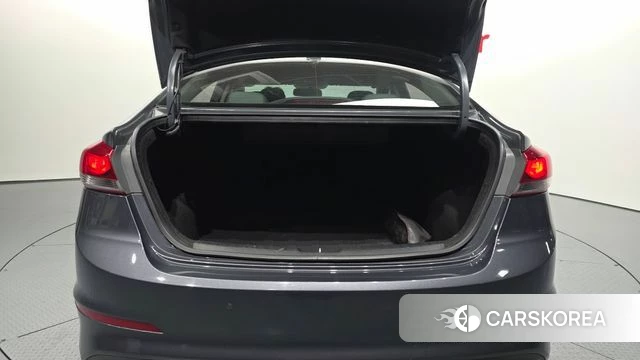 Hyundai Avante AD id 3853906 из Кореи 11