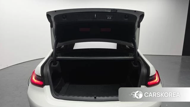 BMW 3 Series (G20) id 3941035 из Кореи 11