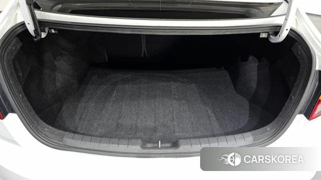 Hyundai The New Avante AD id 3844807 из Кореи 11