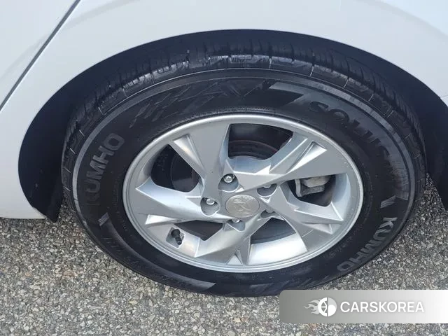 Hyundai Avante (CN7) id 3379100 из Кореи 11