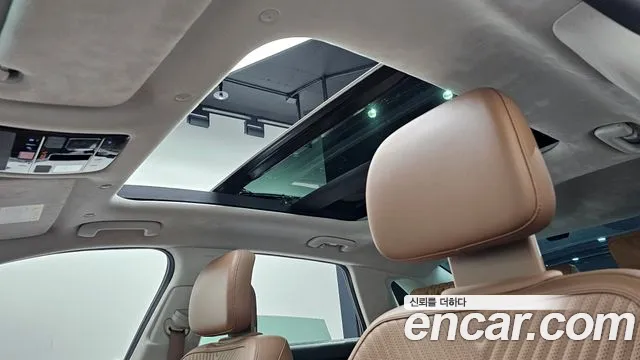 Hyundai Grandeur (GN7) id 2640386 из Кореи 11