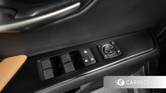 Lexus UX250h id 4632954 из Кореи 11