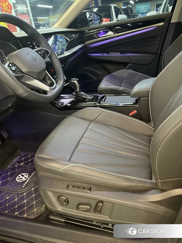 Volkswagen Passat id 4278615 из Китая 11