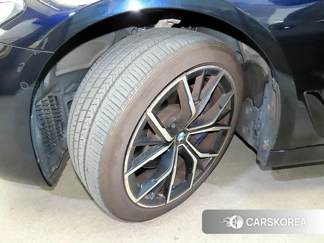 BMW 5 Series (G30) id 4533867 из Кореи 11